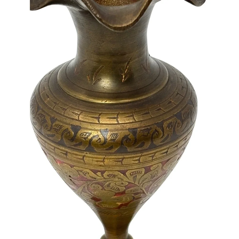 Vintage‎ Brass Petite Vase Etched Floral vin motif Ruffled Rim Made in India